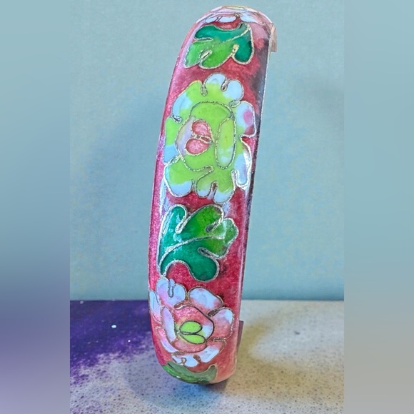 Vintage Painted Metal Bangle Bracelet - Picture 3 of 7